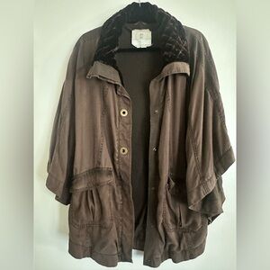 ANTHROPOLOGIE BROWN HEI HEI
VELVET TRIM TODRA CAPE JACKET